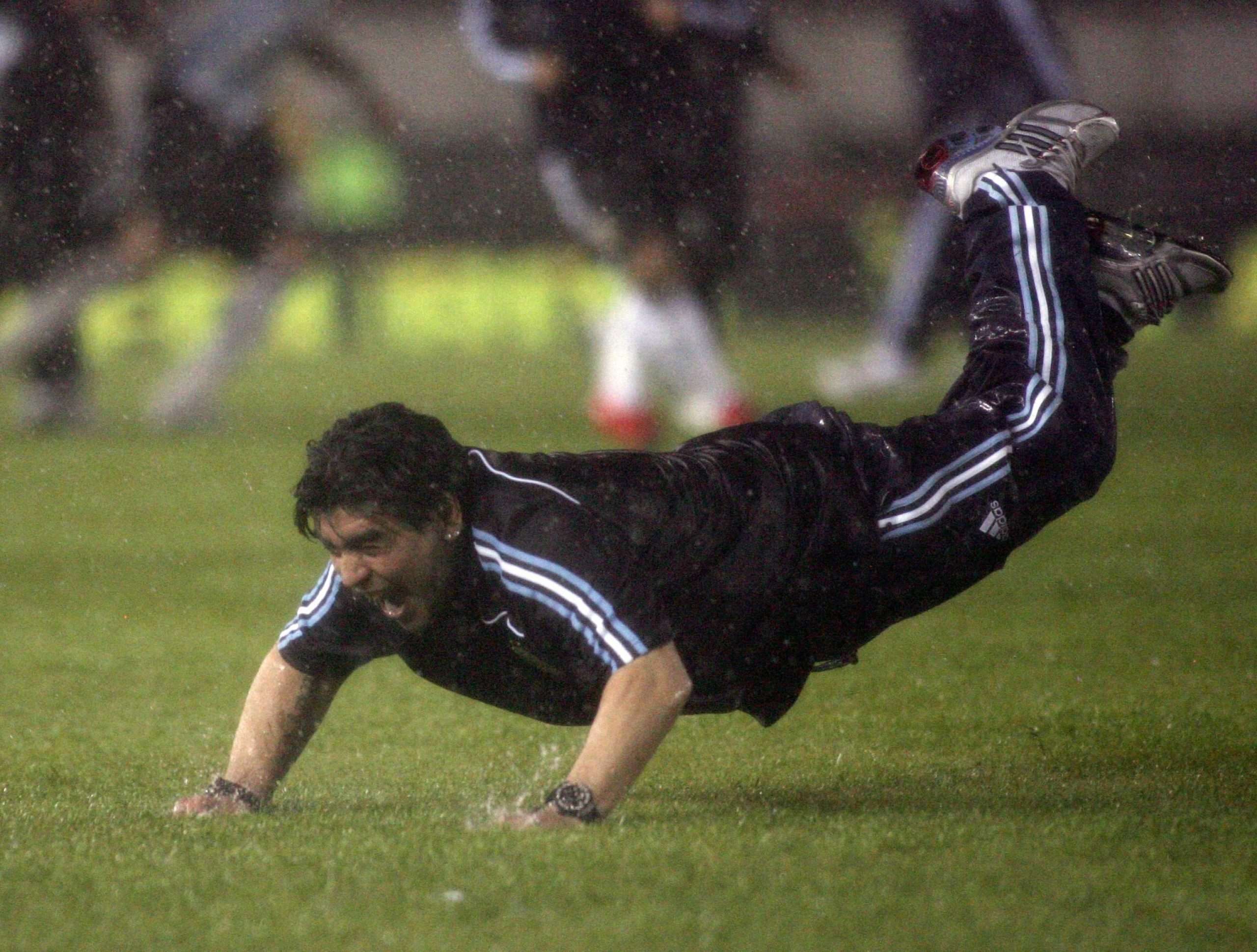 diego armando maradona allenatore scaled