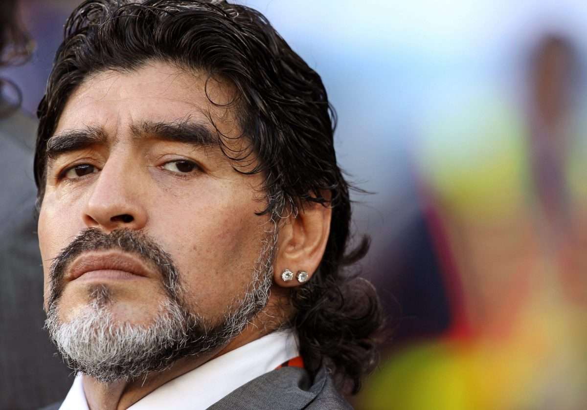 diego armando maradona scaled e1667122515591