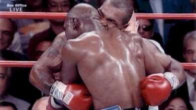Tyson morso all'orecchio Evander Holyfield